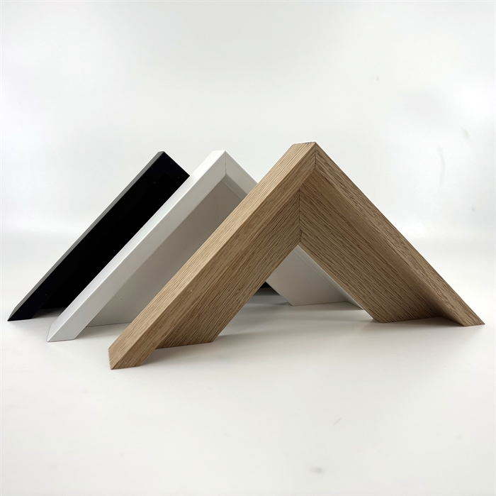 Cornice per tela di dimensioni 62 x 93 cm